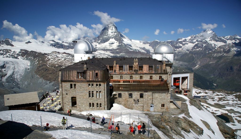 They’ve built a hotel since we were here last. Due to the excellent visibility at this altitude, they had the foresight to stick a couple of observatories on the roof. Although it doesn’t show up well in this photo, the roof of the hotel is made of copper.The ever-present Matterhorn can be seen in the distance.